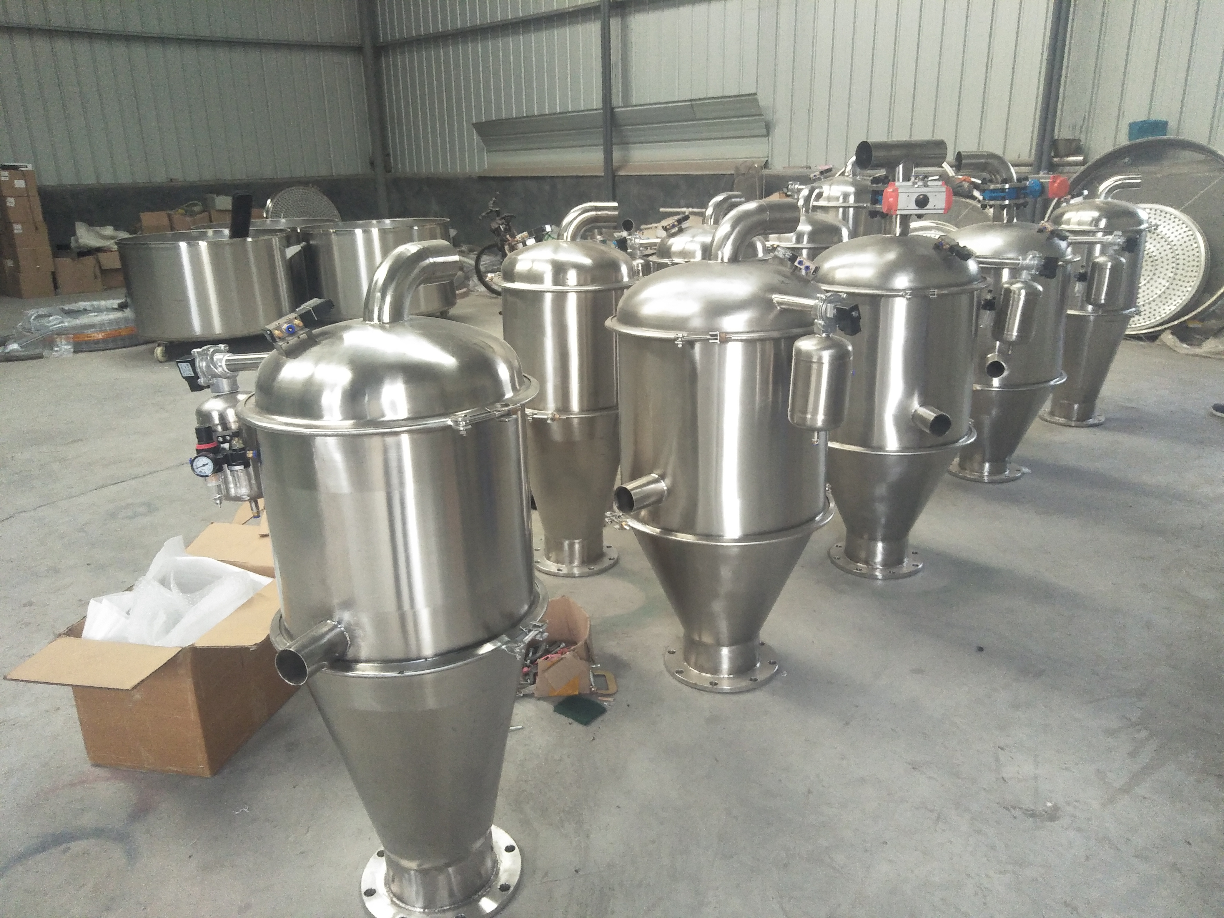 泓博緣上料機(jī)